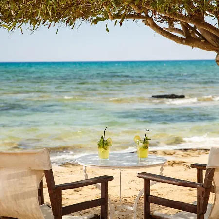 Apartment Delightful 1-bedroom Holiday With Balcony All Yours